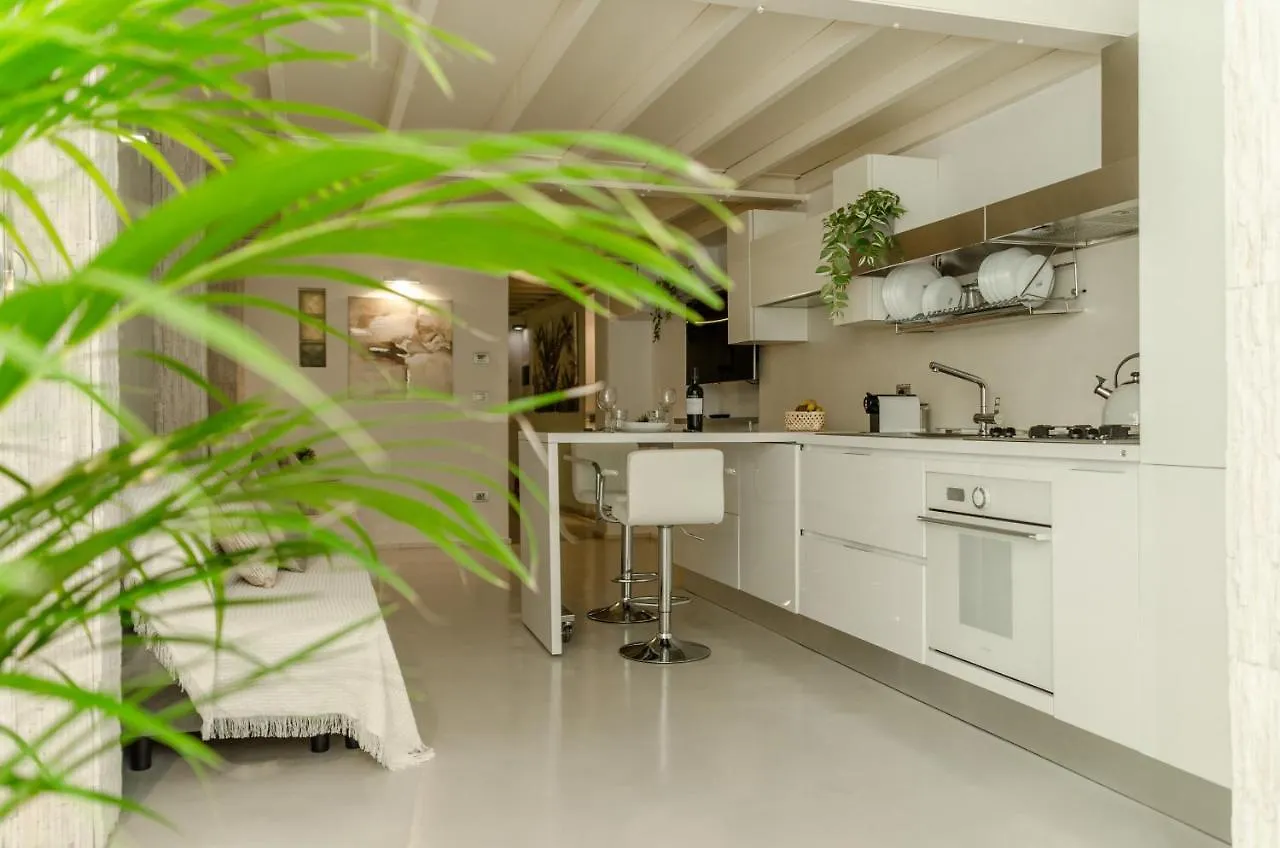 Apulialux Design Loft W Sauna / Near Bari Vecchia Apartment